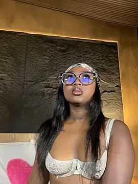 Snapshot of Kishalove_ chatting on 06.20.26 Kishalove online show from 06.20.26