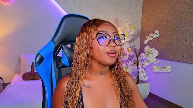 Snapshot of Kishalove_ chatting on 06.24.26 Kishalove online show from 06.24.26