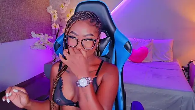 Snapshot of Kishalove_ chatting on 07.20.26 Kishalove online show from 07.20.26