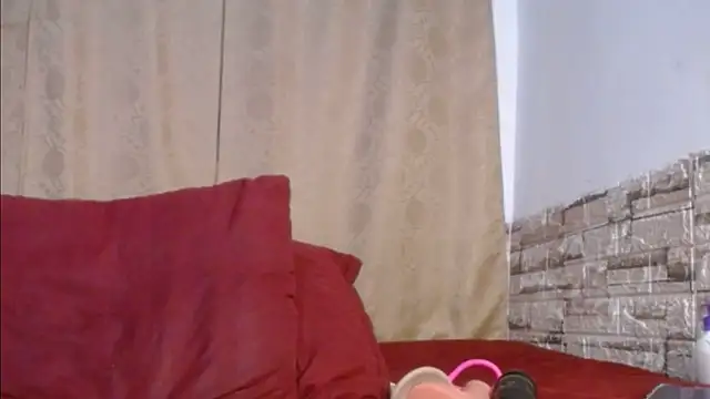 Snapshot of DaraKat18 chatting on 05.24.26 DaraKat18 online show from 05.24.26