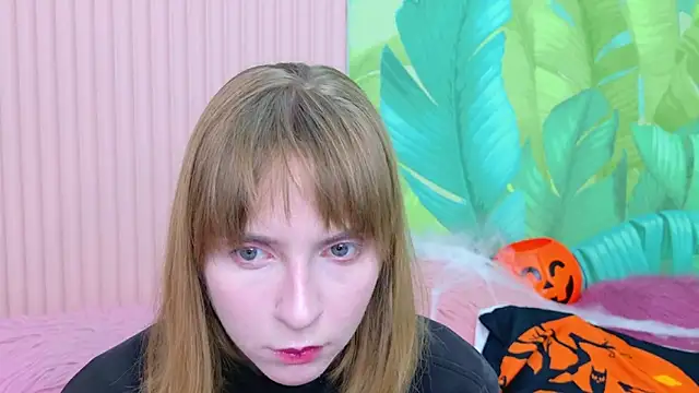 Beverly Gomes online show from 10.28.25