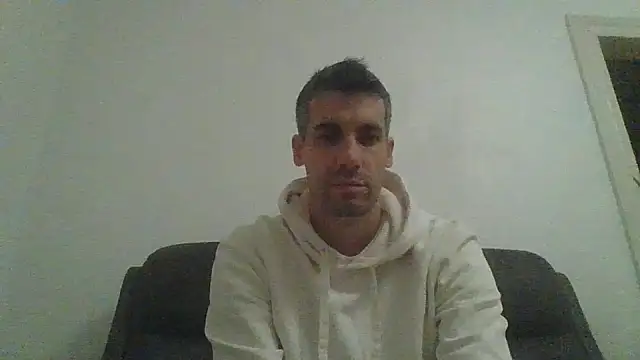 JulioIsHere4you online show from 10.16.25