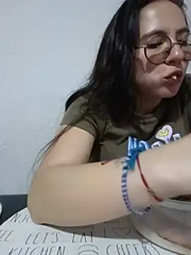 Bella Sumers online show from 05.19.26