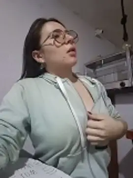 Bella Sumers online show from 06.17.26