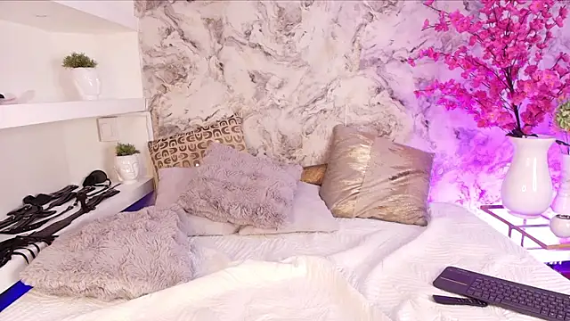 Alana sinclaire online show from 09.10.25