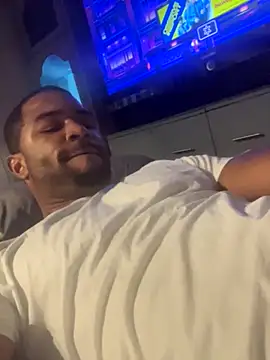 Snapshot of kingtaydo chatting on 11.10.25 kingtaydo online show from 11.10.25