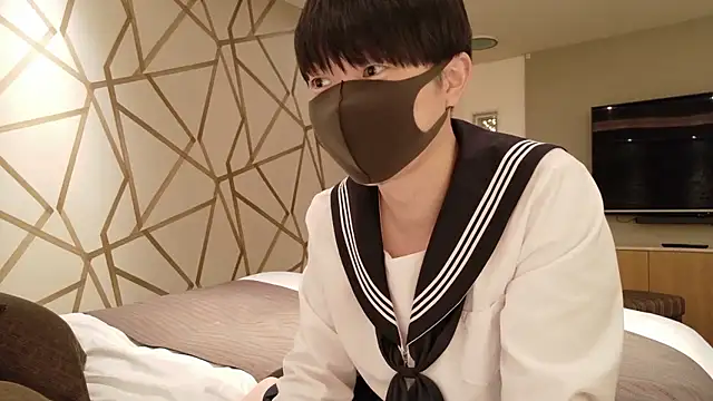 Snapshot of shin_brief chatting on 12.18.25 shin brief online show from 12.18.25