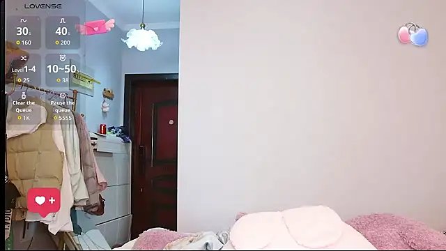 Snapshot of Diva_VVN chatting on 05.21.26 Diva VVN online show from 05.21.26