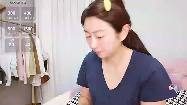 Snapshot of Diva_VVN chatting on 06.17.26 Diva VVN online show from 06.17.26