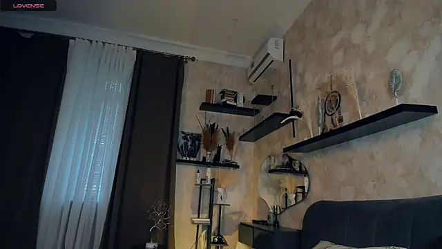 Snapshot of FrancisBivona chatting on 01.18.26 FrancisBivona online show from 01.18.26