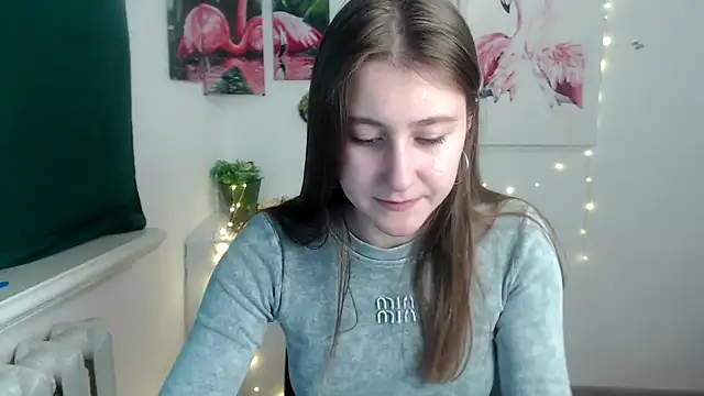 Snapshot of Milka_kamila chatting on 10.23.25 Milka kamila online show from 10.23.25
