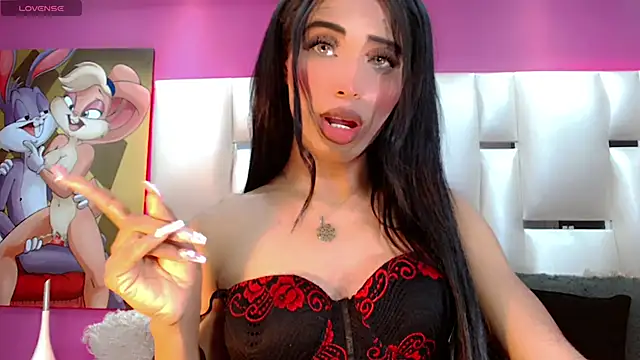 Snapshot of BabyAmatiis_ chatting on 11.21.25 BabyAmatiis online show from 11.21.25