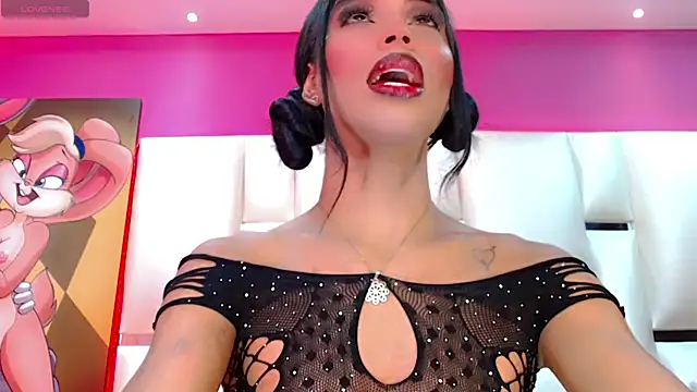 Snapshot of BabyAmatiis_ chatting on 12.20.25 BabyAmatiis online show from 12.20.25