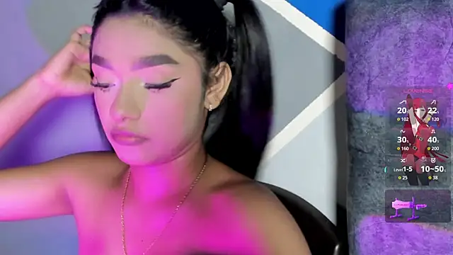 lau-hot online show from 11.27.25