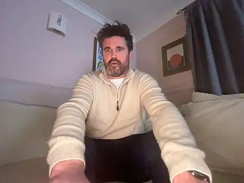 Snapshot of CyprioteWhitefly chatting on 02.06.26 CyprioteWhitefly online show from 02.06.26