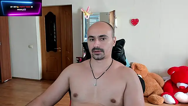 Snapshot of Gri_SH chatting on 09.13.25 Gri SH online show from 09.13.25