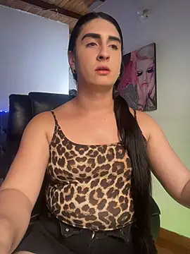 lola diez online show from 06.25.26