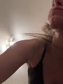 SophiiaStarr online show from 12.01.25