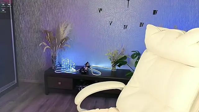 Snapshot of NikkiiStill chatting on 03.06.26 NikkiiStill online show from 03.06.26