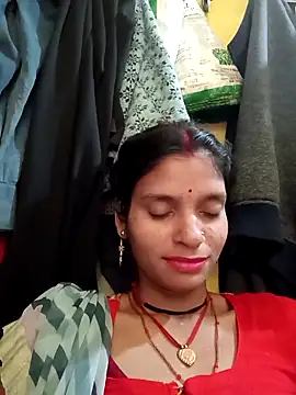 Snapshot of Punam_jindal chatting on 04.08.26 Punam jindal online show from 04.08.26
