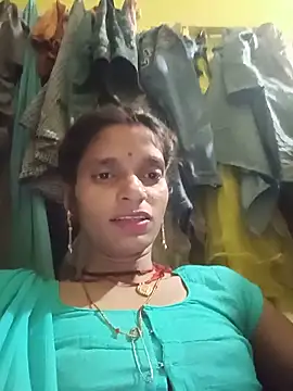 Snapshot of Punam_jindal chatting on 06.18.26 Punam jindal online show from 06.18.26