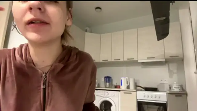 Denni Spilber online show from 11.04.25