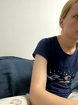 AnyaHellCat online show from 10.31.25