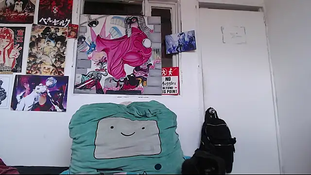 Snapshot of Cortana2_0 chatting on 11.04.25 Cortana2 0 online show from 11.04.25