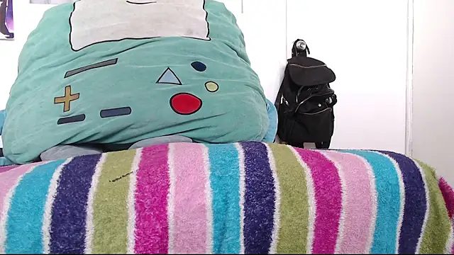 Snapshot of Cortana2_0 chatting on 12.02.25 Cortana2 0 online show from 12.02.25