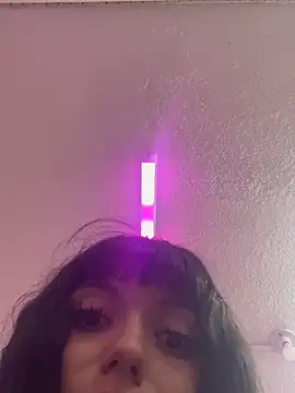 Snapshot of XBODTRIIPX chatting on 12.20.25 XBODTRIIPX online show from 12.20.25