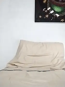 latinblack16 online show from 10.22.25