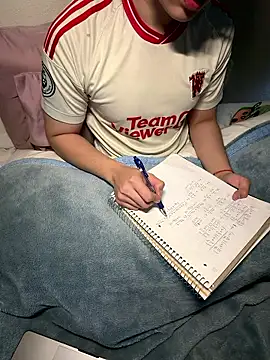 Pikachu19yo online show from 01.11.26