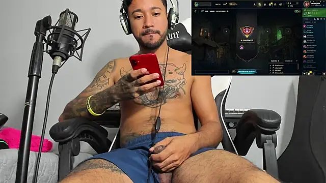 Snapshot of dereck_karter chatting on 12.06.24 dereck karter online show from 12.06.24