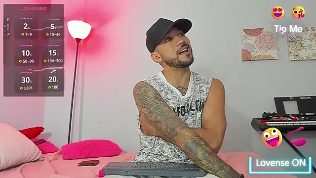 Snapshot of dereck_karter chatting on 02.03.25 dereck karter online show from 02.03.25