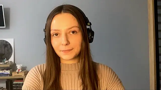 Snapshot of SoulHiperAgne_ chatting on 10.24.25 SoulHiperAgne  online show from 10.24.25