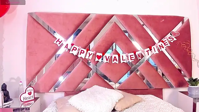 Snapshot of Ambeer_fox_ chatting on 02.11.26 Ambeer fox online show from 02.11.26