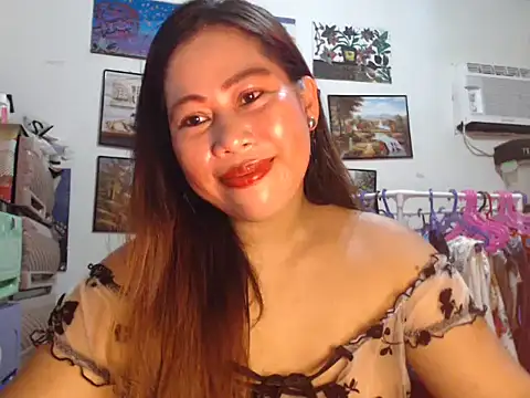 Snapshot of filipina_beauty chatting on 11.02.25 filipina beauty online show from 11.02.25