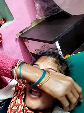 Snapshot of Love_bhabi chatting on 12.14.25 Love bhabi online show from 12.14.25