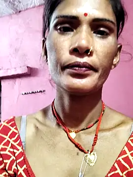 Snapshot of Love_bhabi chatting on 12.21.25 Love bhabi online show from 12.21.25