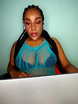 Snapshot of Queen_Amara chatting on 11.12.25 Queen Amara online show from 11.12.25