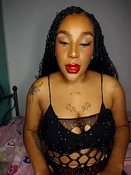 Queen Amara online show from 04.25.26