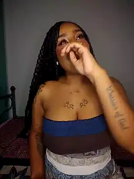 Queen Amara online show from 04.28.26