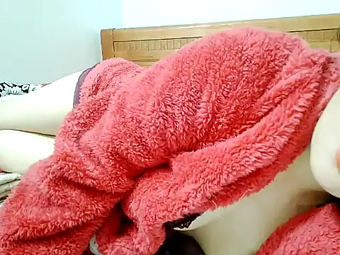 SuhyoCii online show from 12.23.25