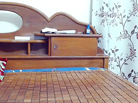 Snapshot of Ami_8x chatting on 10.06.25 Ami 8x online show from 10.06.25