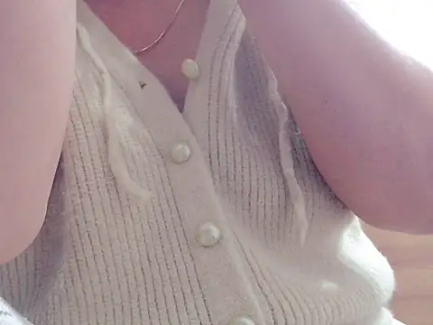 Snapshot of Ami_8x chatting on 03.13.26 Ami 8x online show from 03.13.26