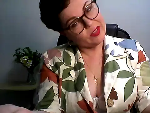 Snapshot of EllaLove2277 chatting on 04.18.26 EllaLove2277 online show from 04.18.26