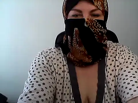 Snapshot of EllaLove2277 chatting on 05.14.26 EllaLove2277 online show from 05.14.26