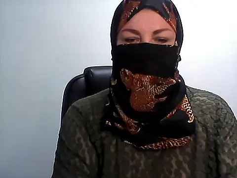 Snapshot of EllaLove2277 chatting on 05.19.26 EllaLove2277 online show from 05.19.26