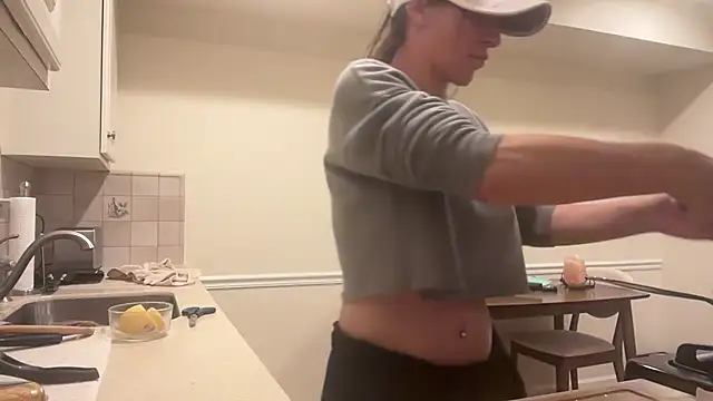 Snapshot of NurseStephania chatting on 10.08.25 NurseStephania online show from 10.08.25