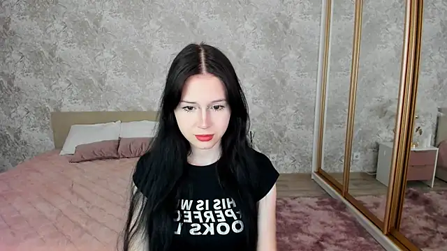 VioletHarme online show from 04.20.26